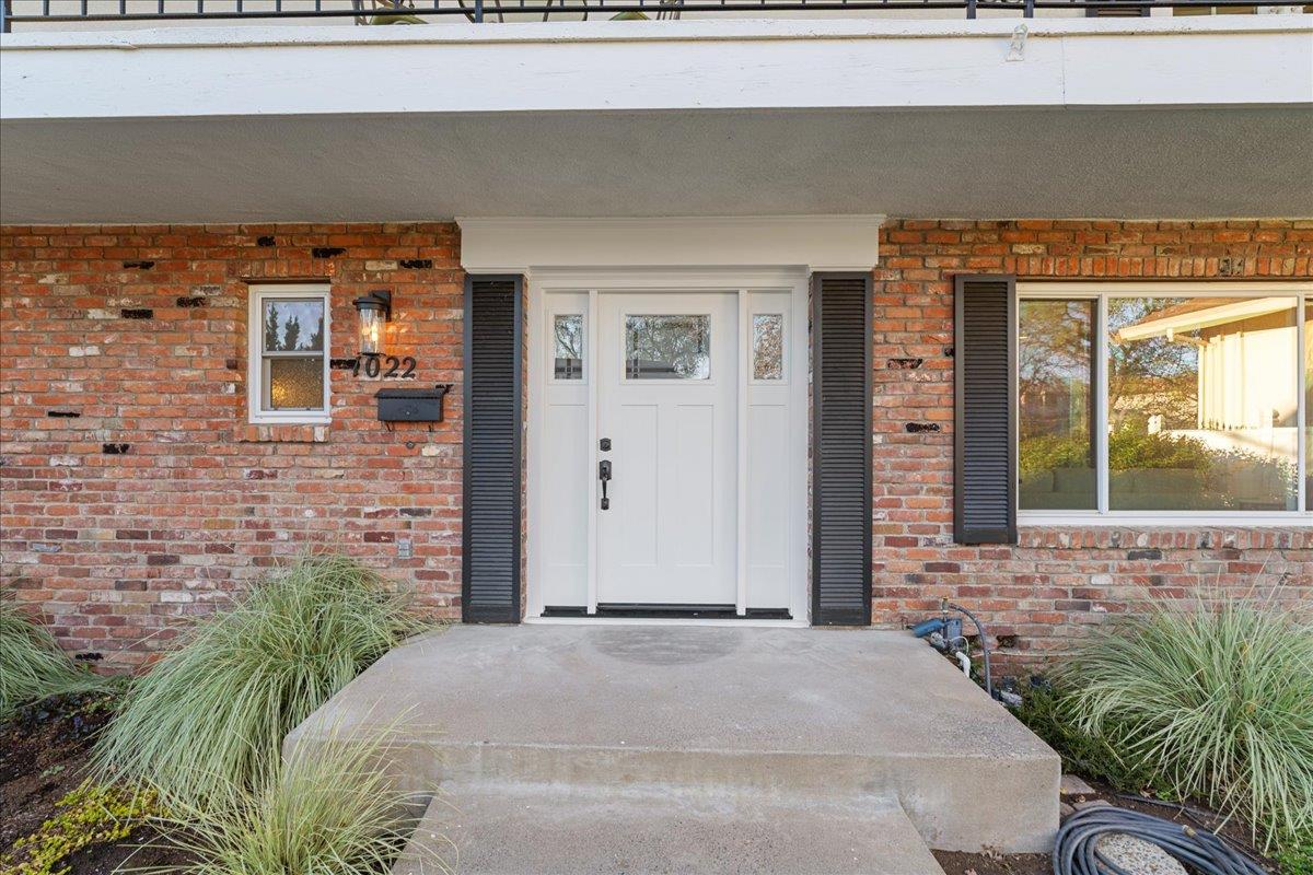 1022 Charleston Circle