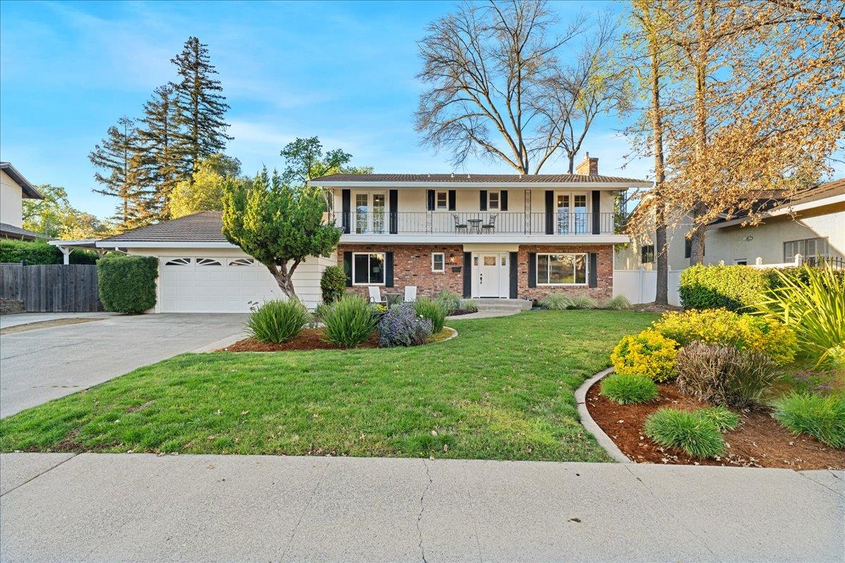 1022 Charleston Circle