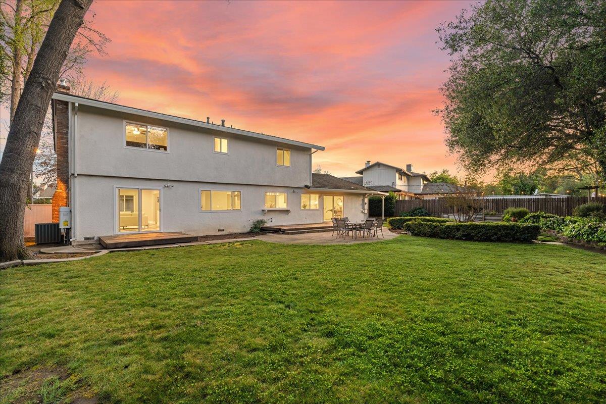 1022 Charleston Circle