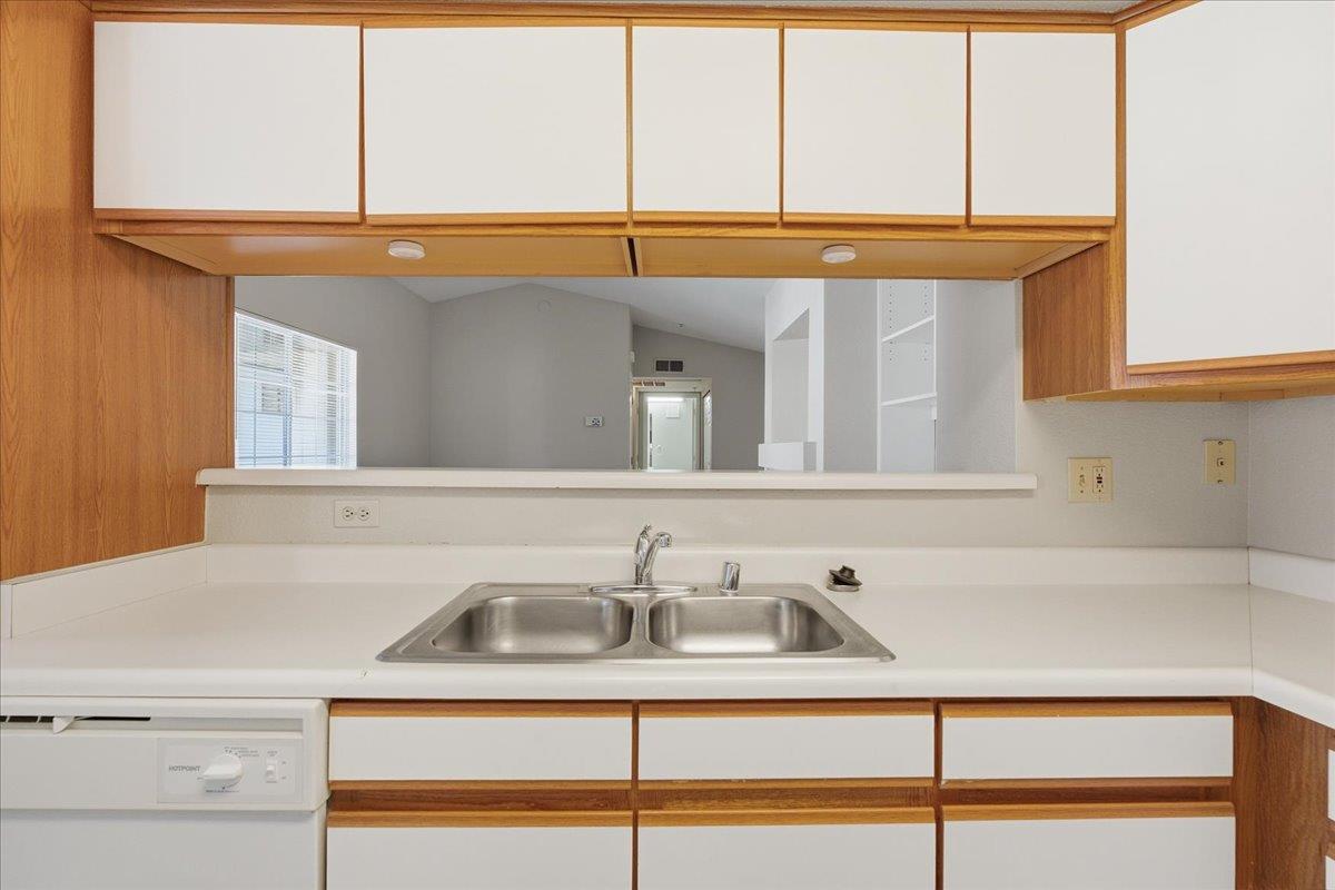 885 Halidon Way 522