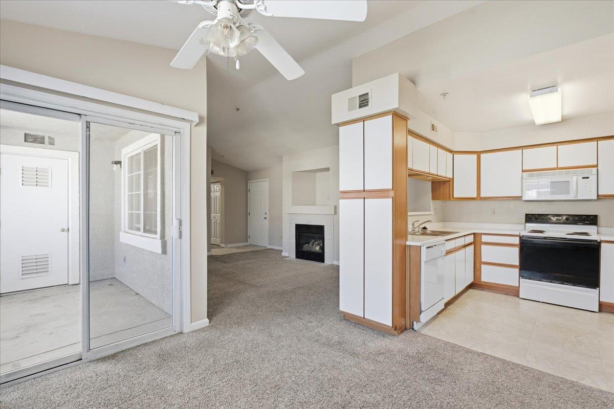 885 Halidon Way 522