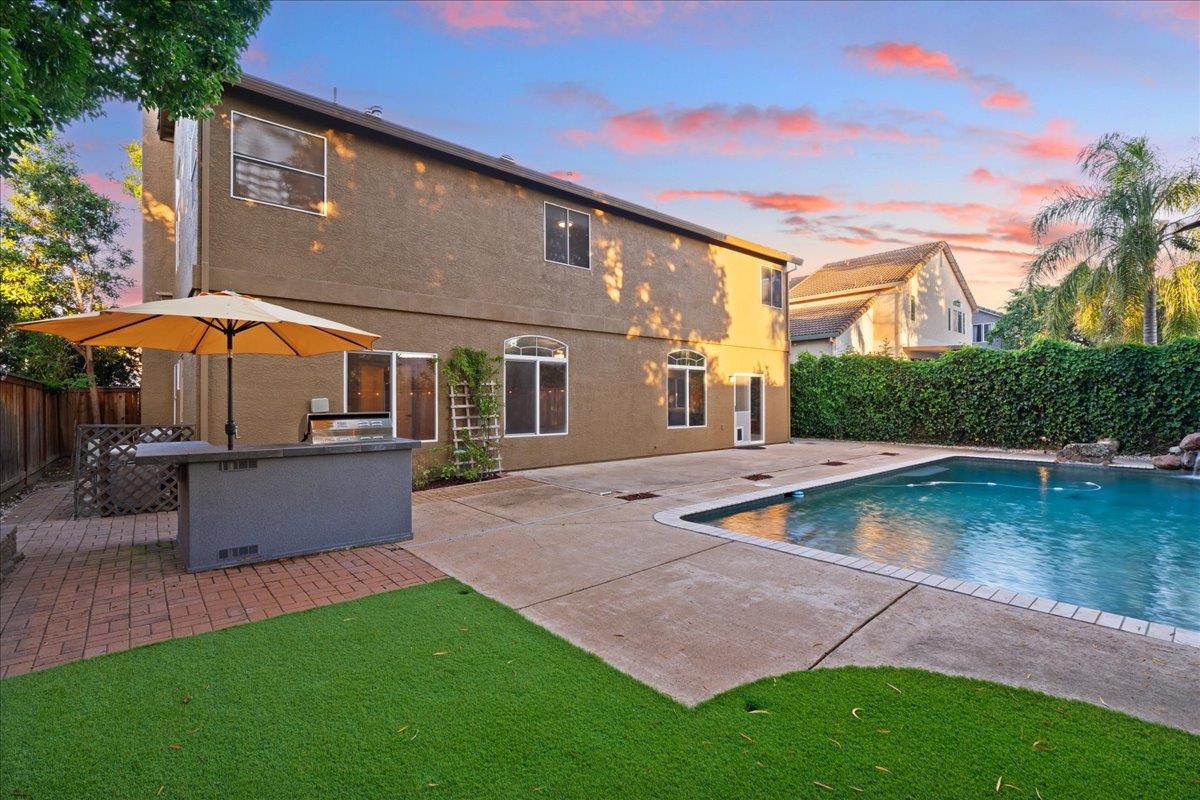 5351 Erickson Drive