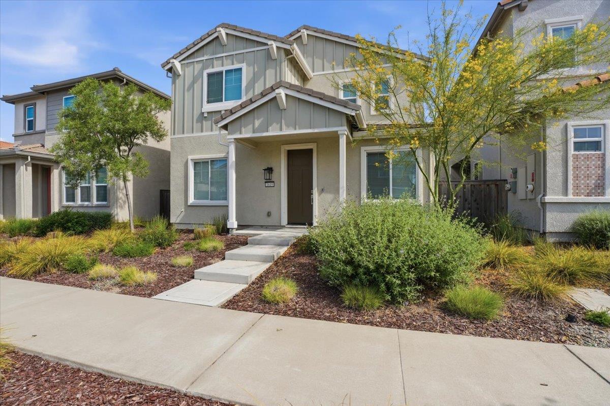1619 N Breezy Meadow Drive