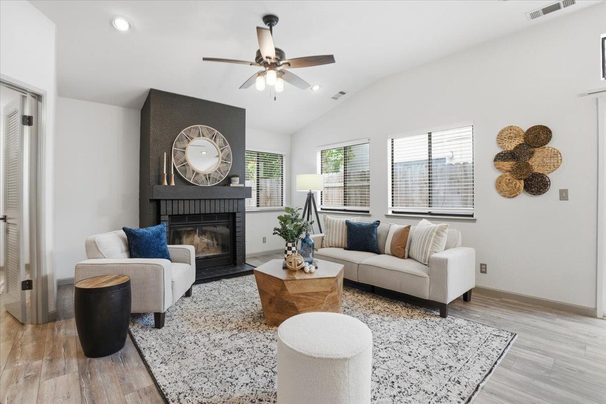 9013 Lanetry Court