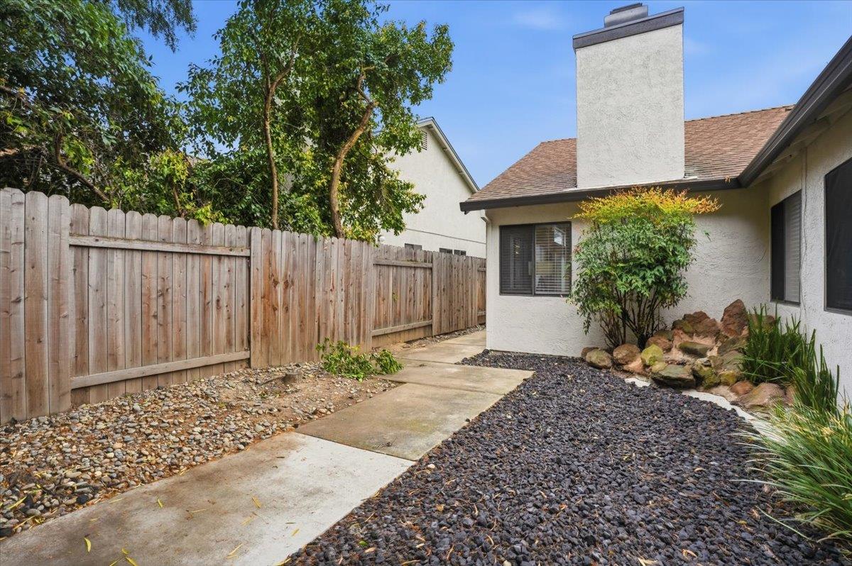 9013 Lanetry Court