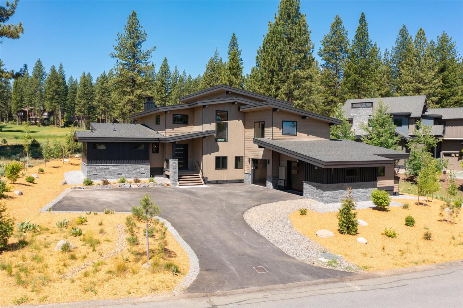 9217 Heartwood Drive