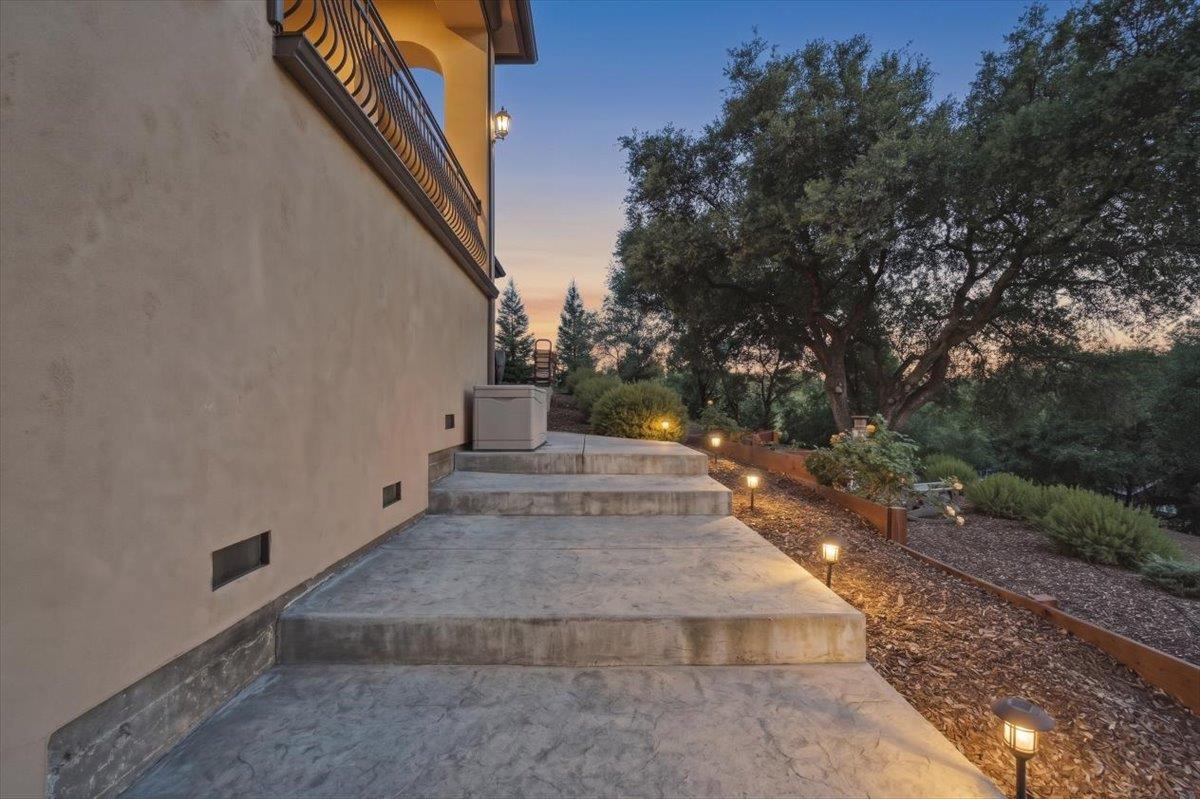 8950 Gilardi Road