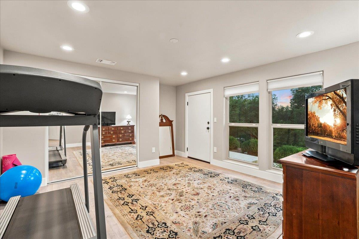 8950 Gilardi Road