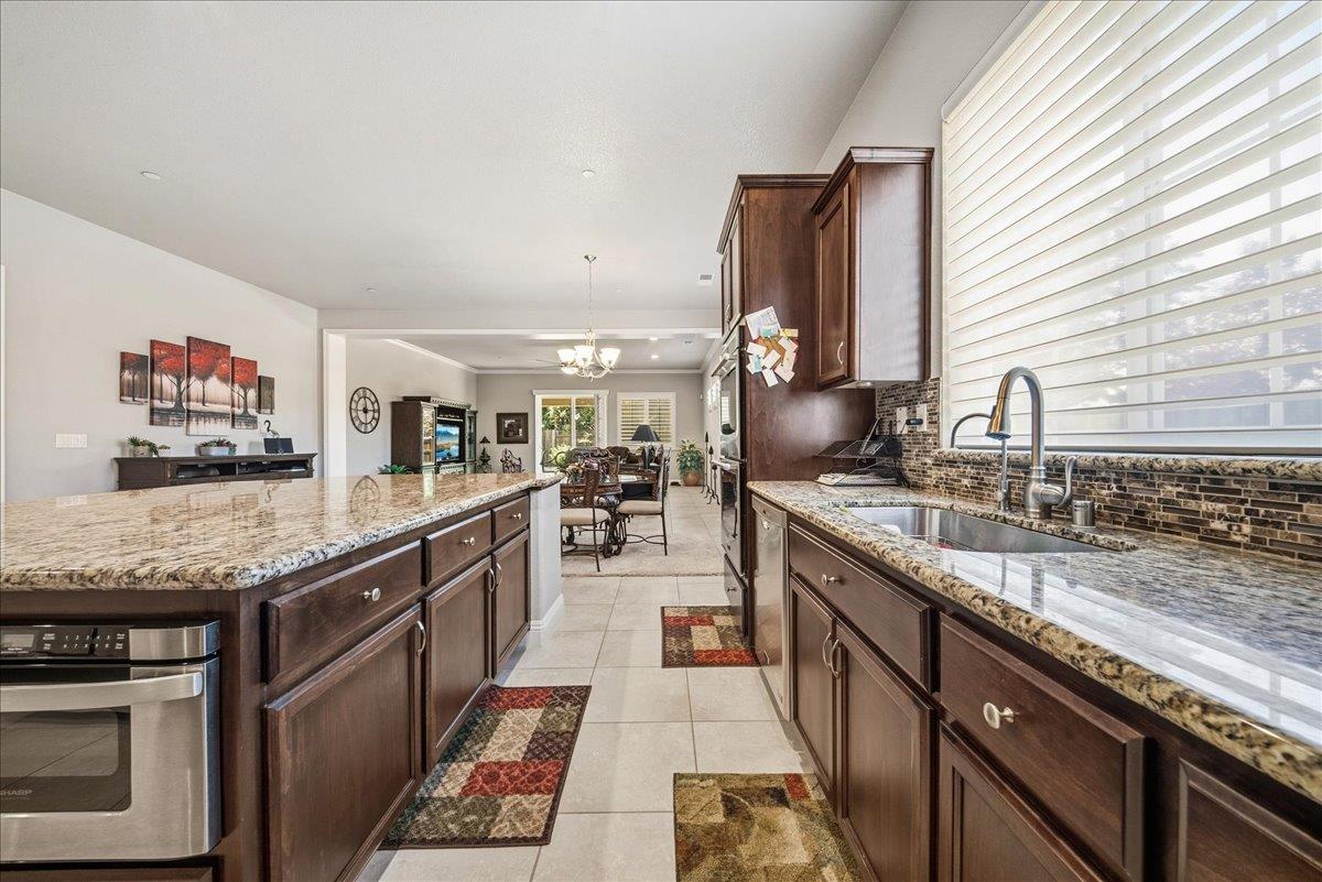 2878 Fantail Lane