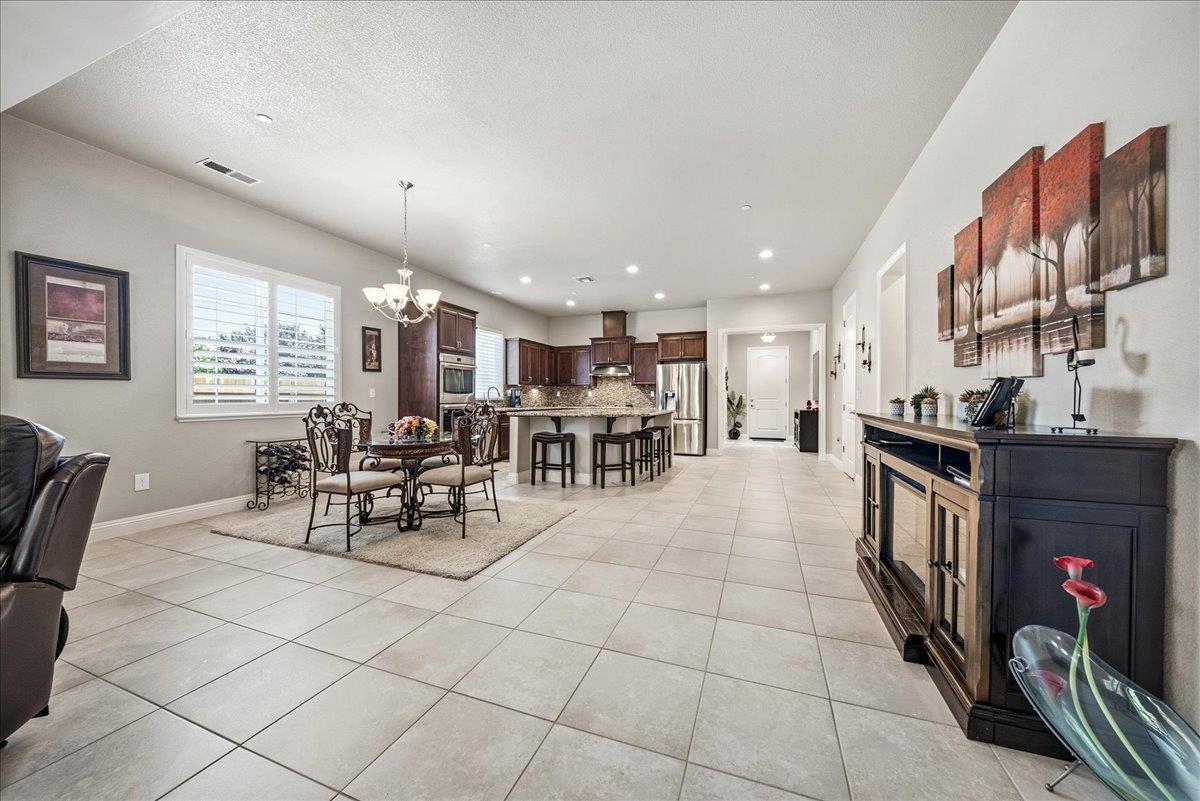 2878 Fantail Lane