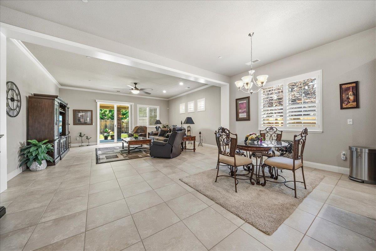 2878 Fantail Lane