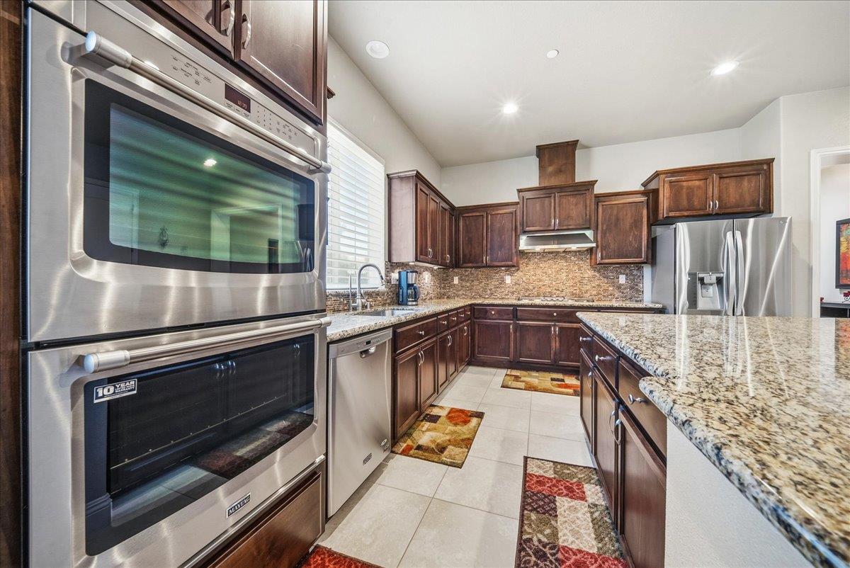 2878 Fantail Lane