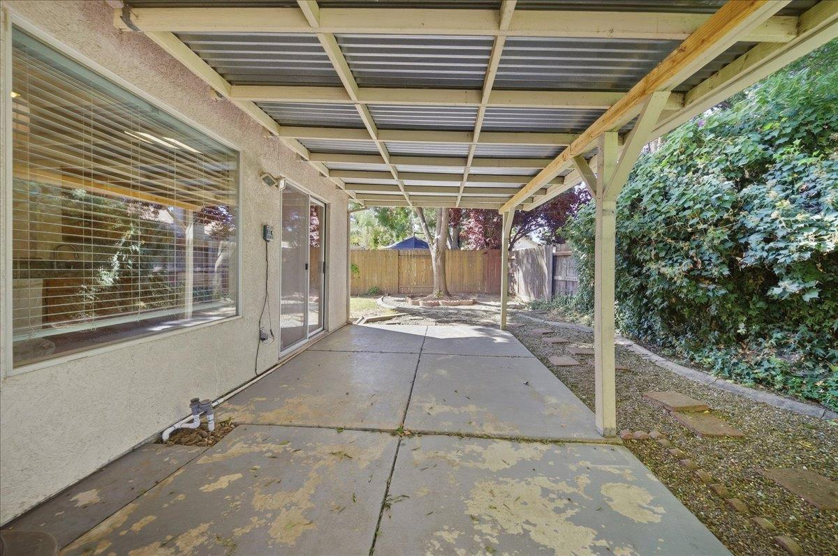 907 Fitzroy Court