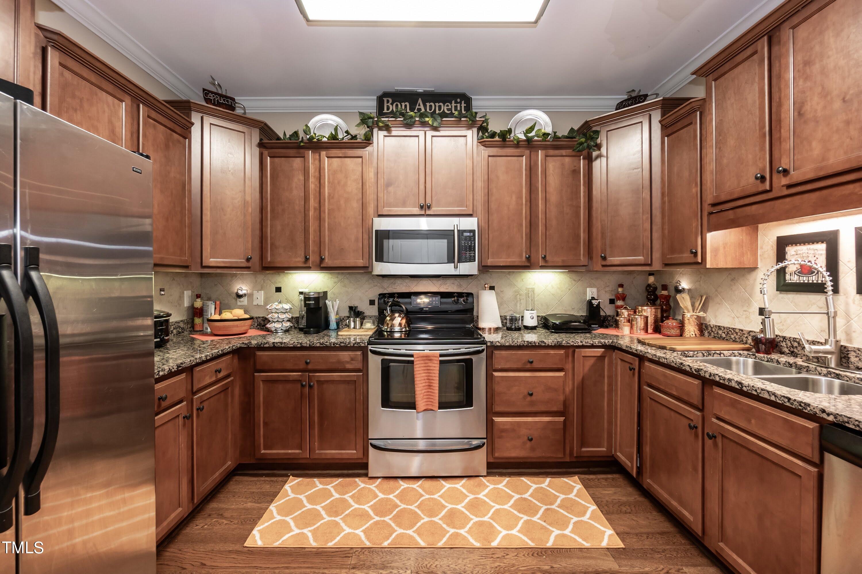 1224 Braybrooke Place