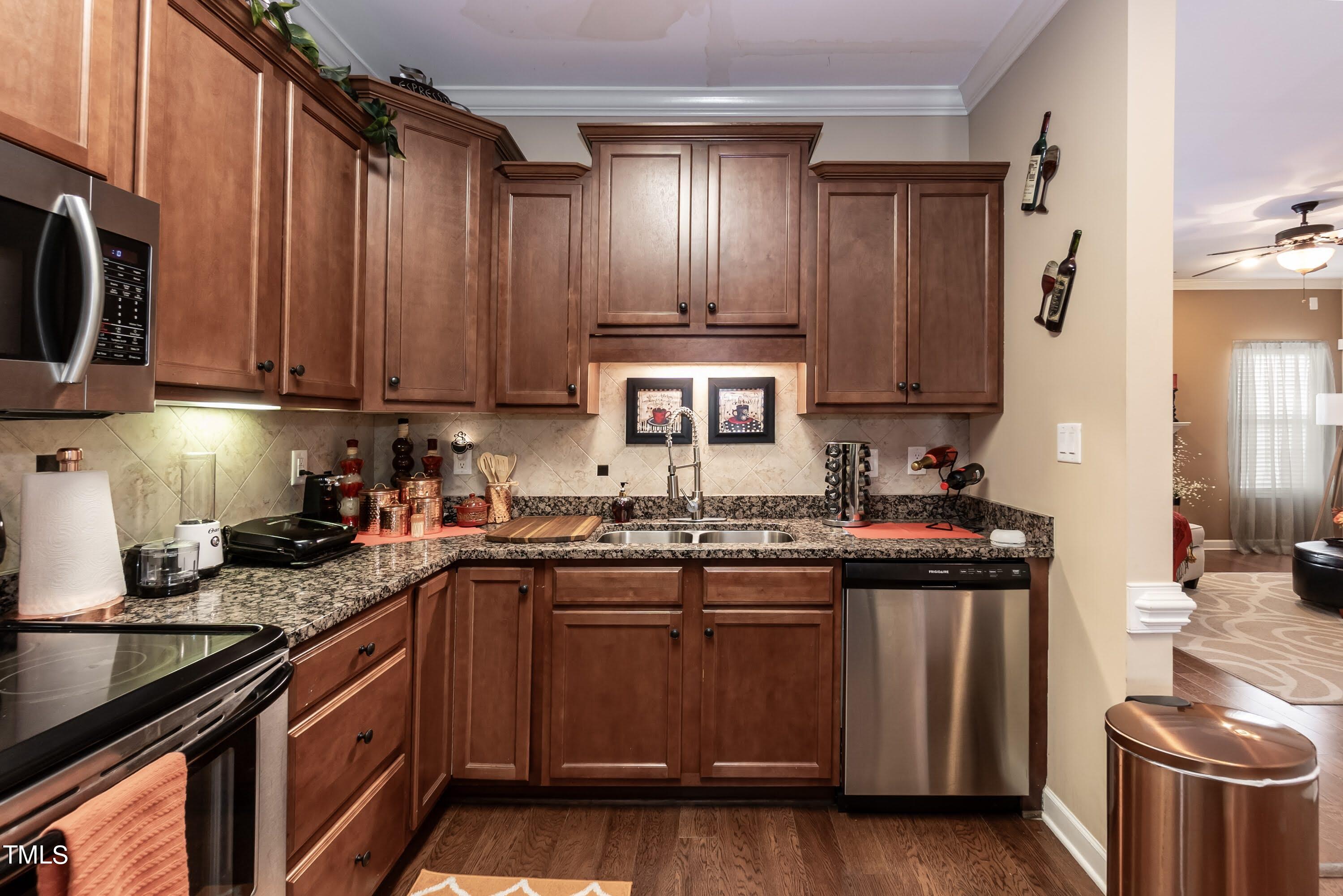 1224 Braybrooke Place