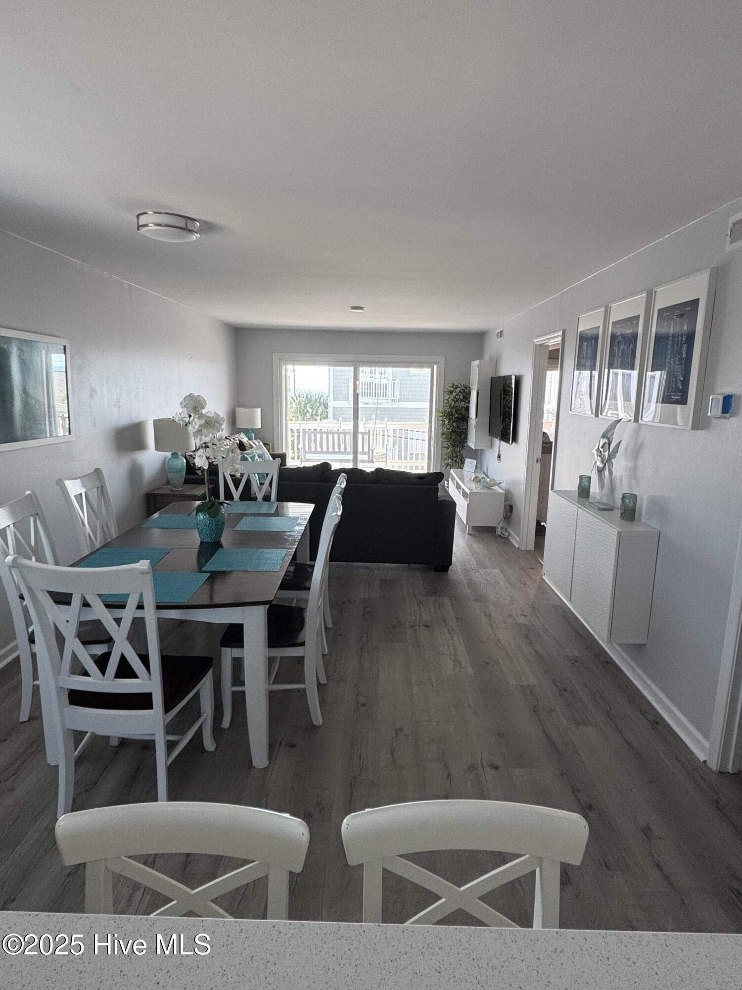 504 Carolina Beach Avenue S Unit: 2l