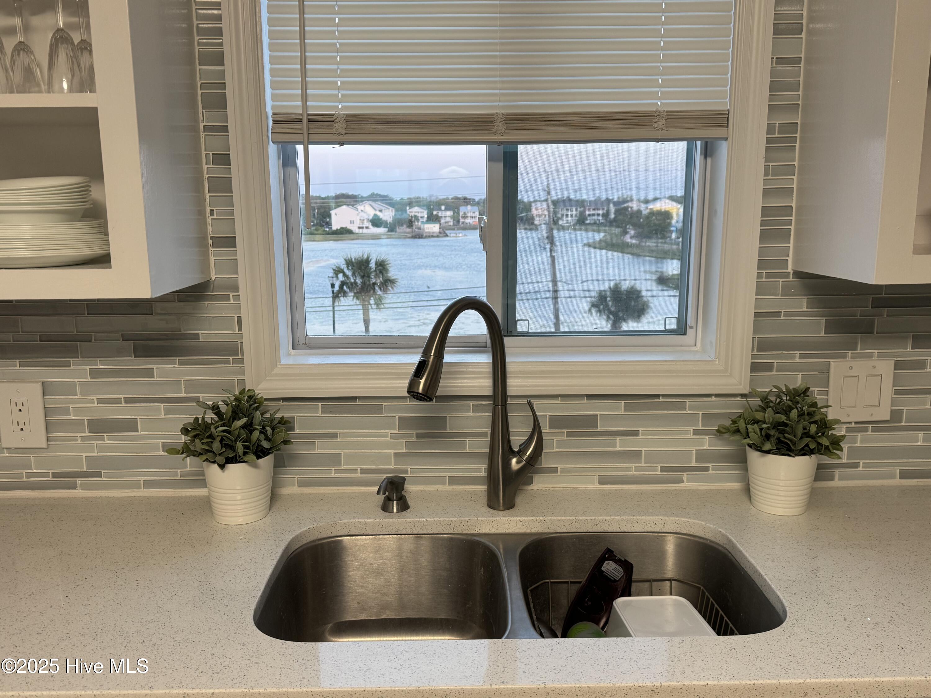 504 Carolina Beach Avenue S Unit: 2l