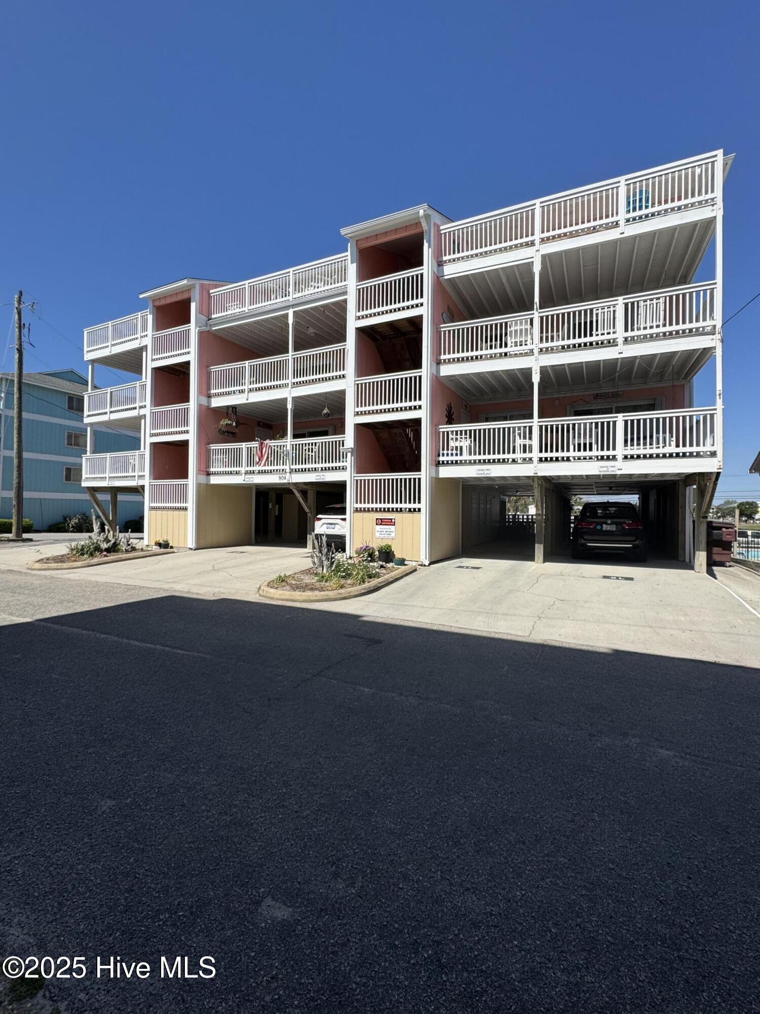 504 Carolina Beach Avenue S Unit: 2l