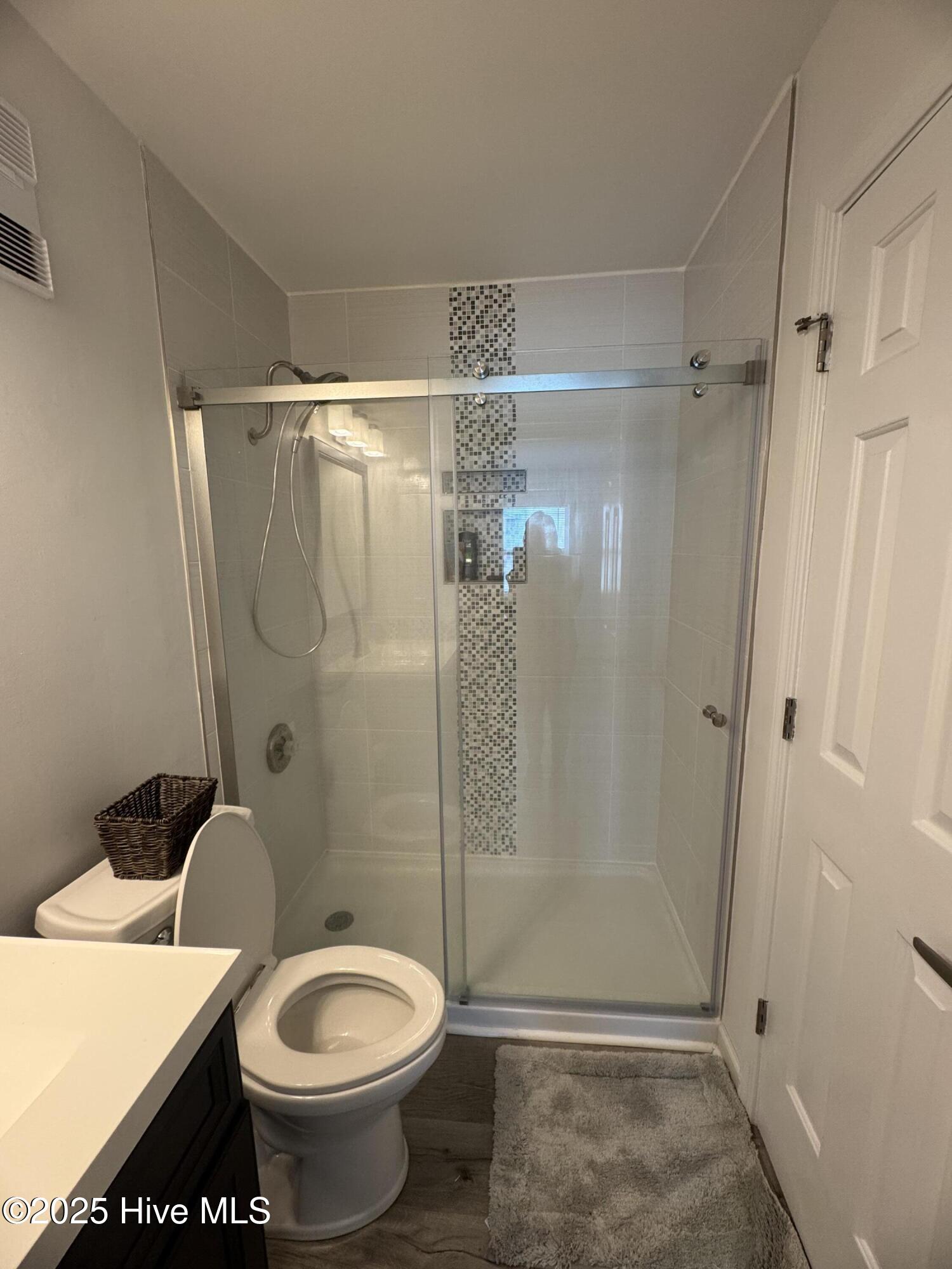 504 Carolina Beach Avenue S Unit: 2l