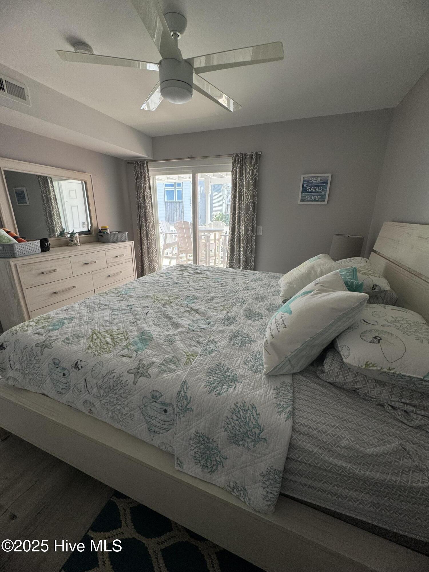 504 Carolina Beach Avenue S Unit: 2l