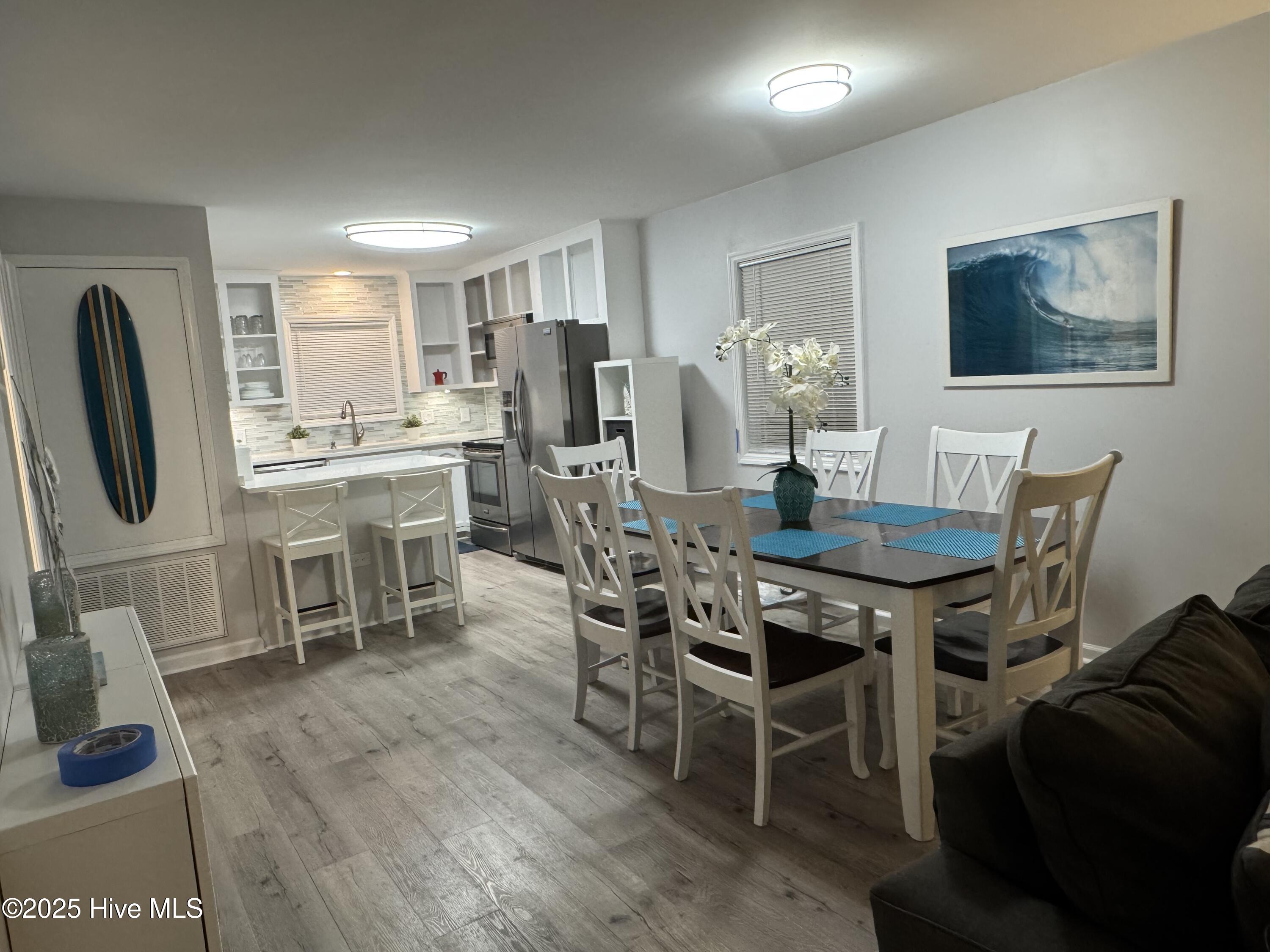 504 Carolina Beach Avenue S Unit: 2l