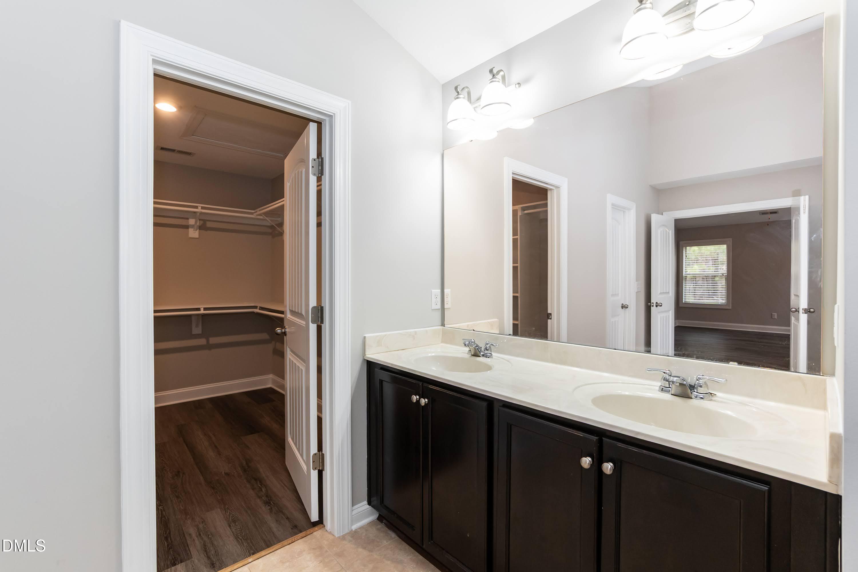 263 Oak Alley Trail