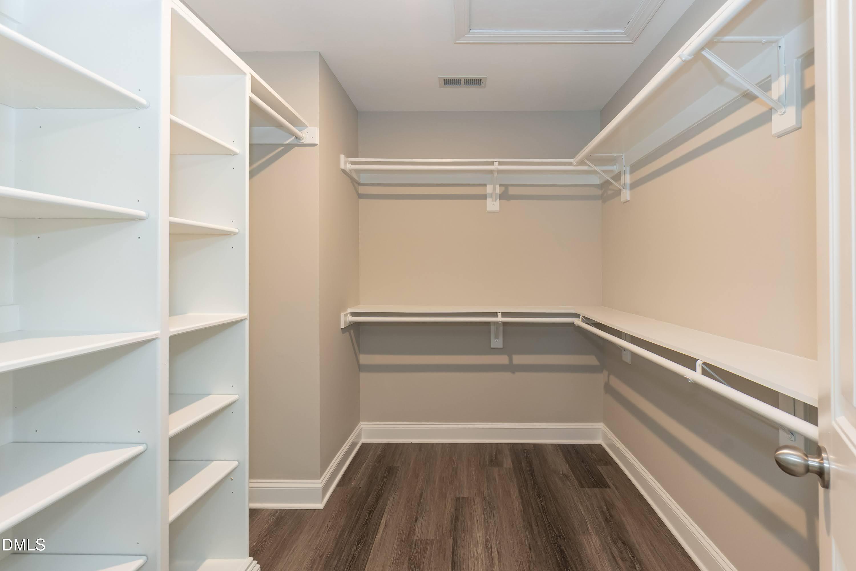 263 Oak Alley Trail
