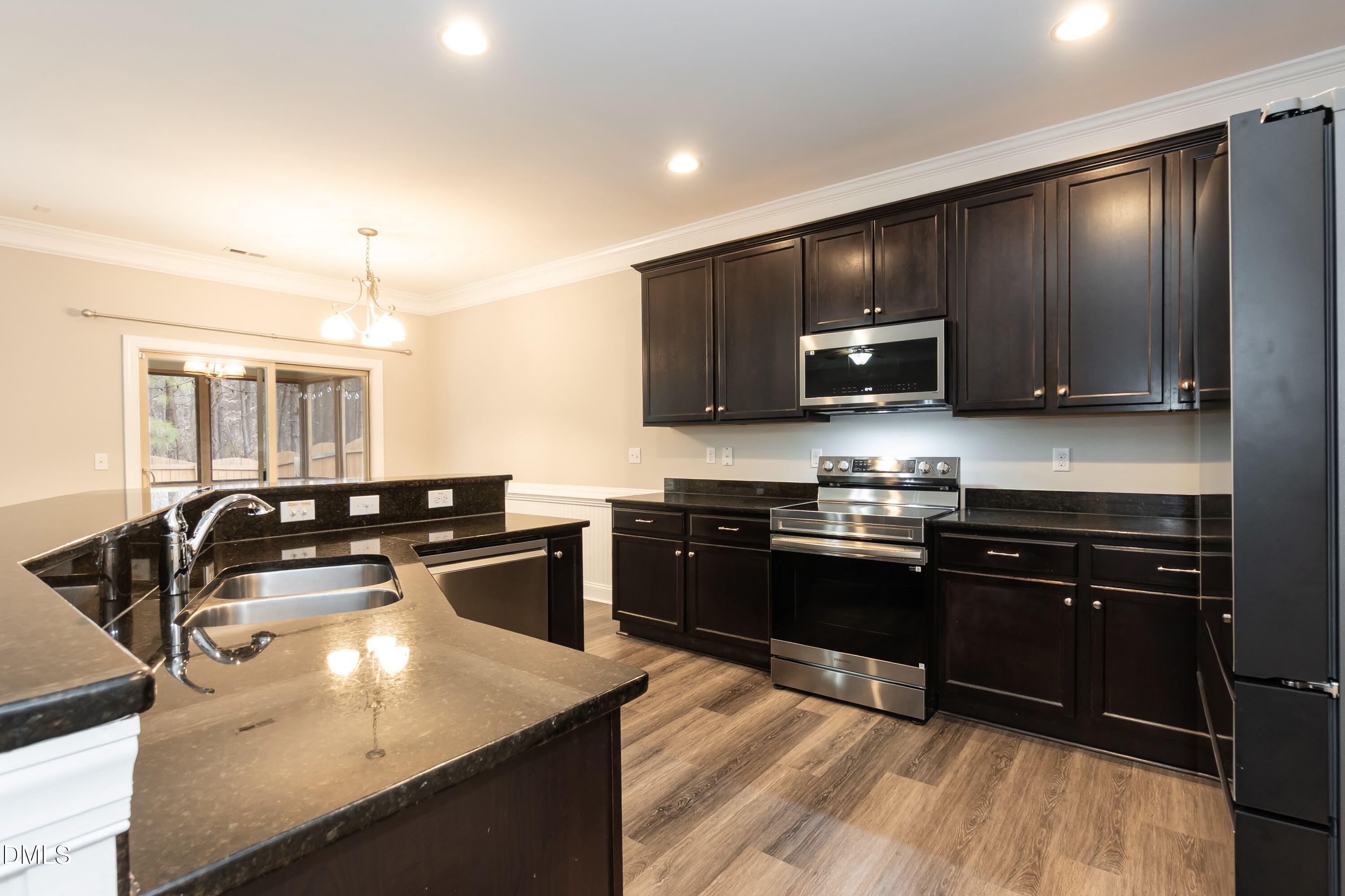 263 Oak Alley Trail