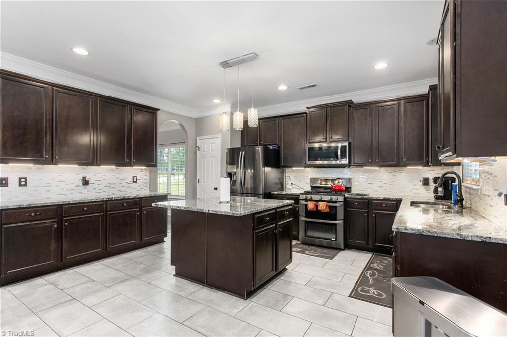 2026 Heron Pointe Drive