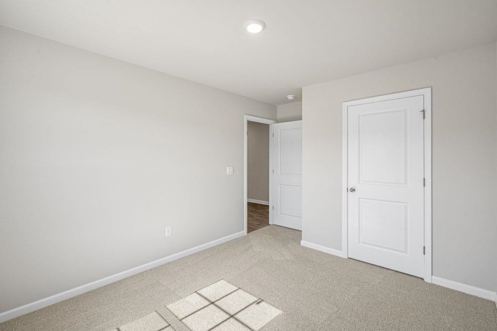 130 St James Way