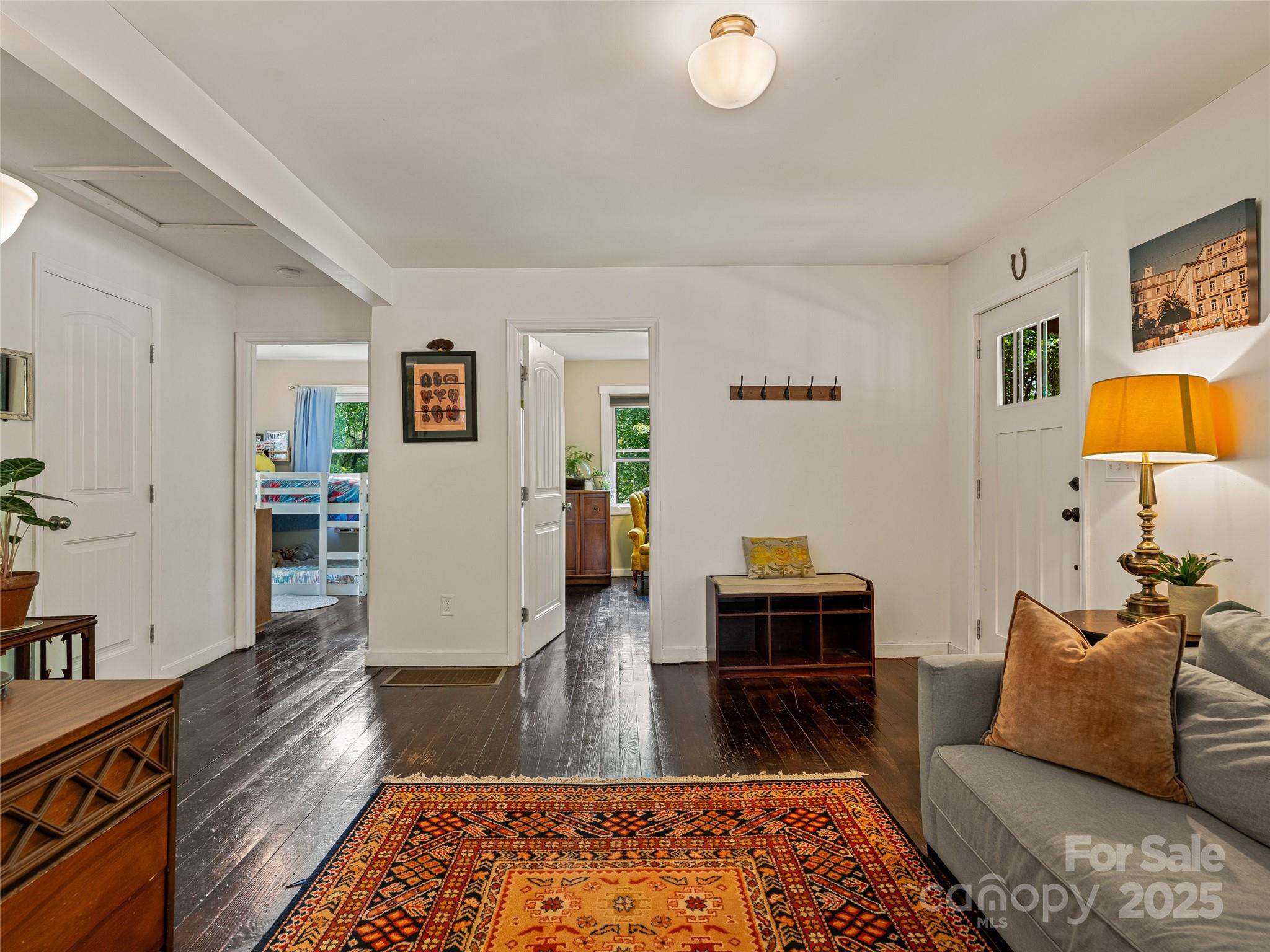 820 Azalea Avenue