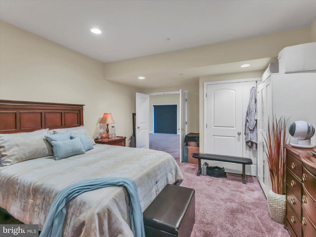 2805 TROTTER PARK LANE