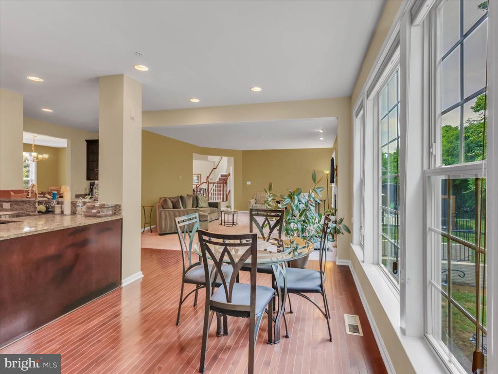 2805 TROTTER PARK LANE