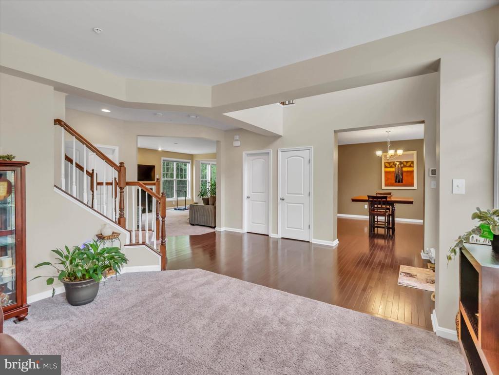 2805 TROTTER PARK LANE