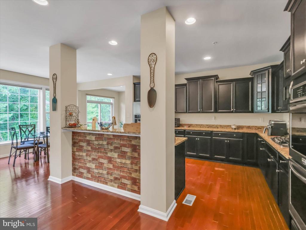 2805 TROTTER PARK LANE