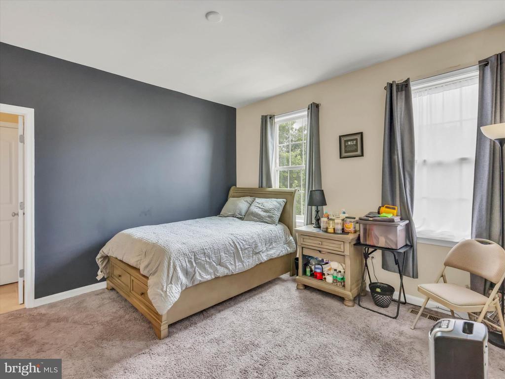 2805 TROTTER PARK LANE