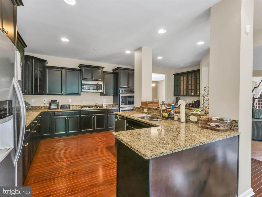 2805 TROTTER PARK LANE
