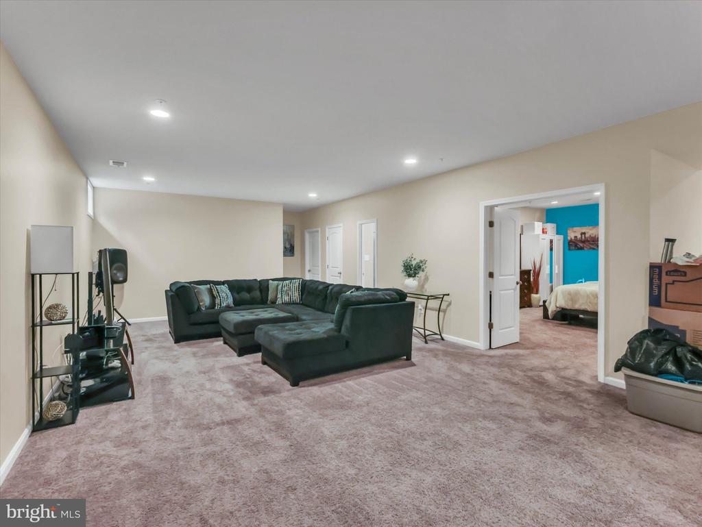 2805 TROTTER PARK LANE