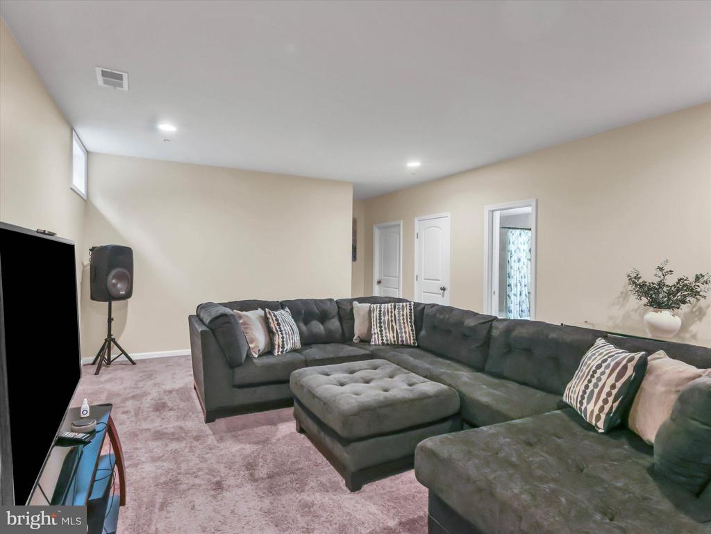 2805 TROTTER PARK LANE