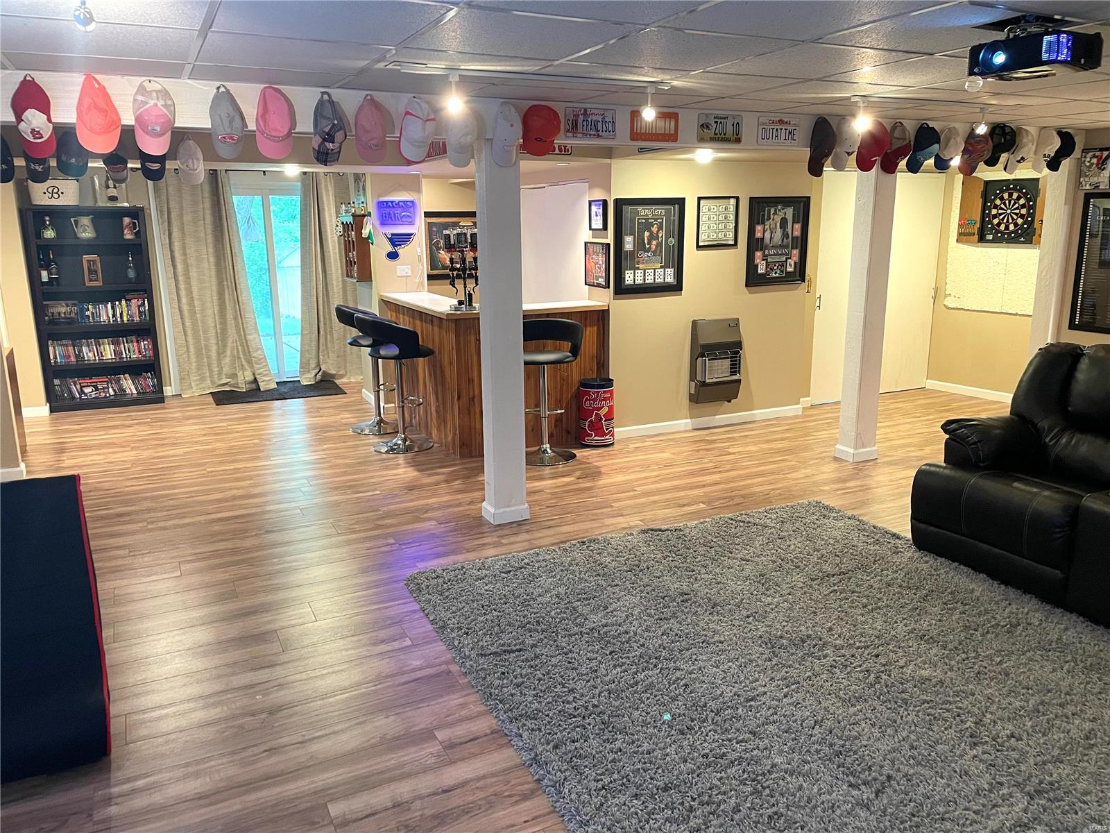 2371 Crestline Drive