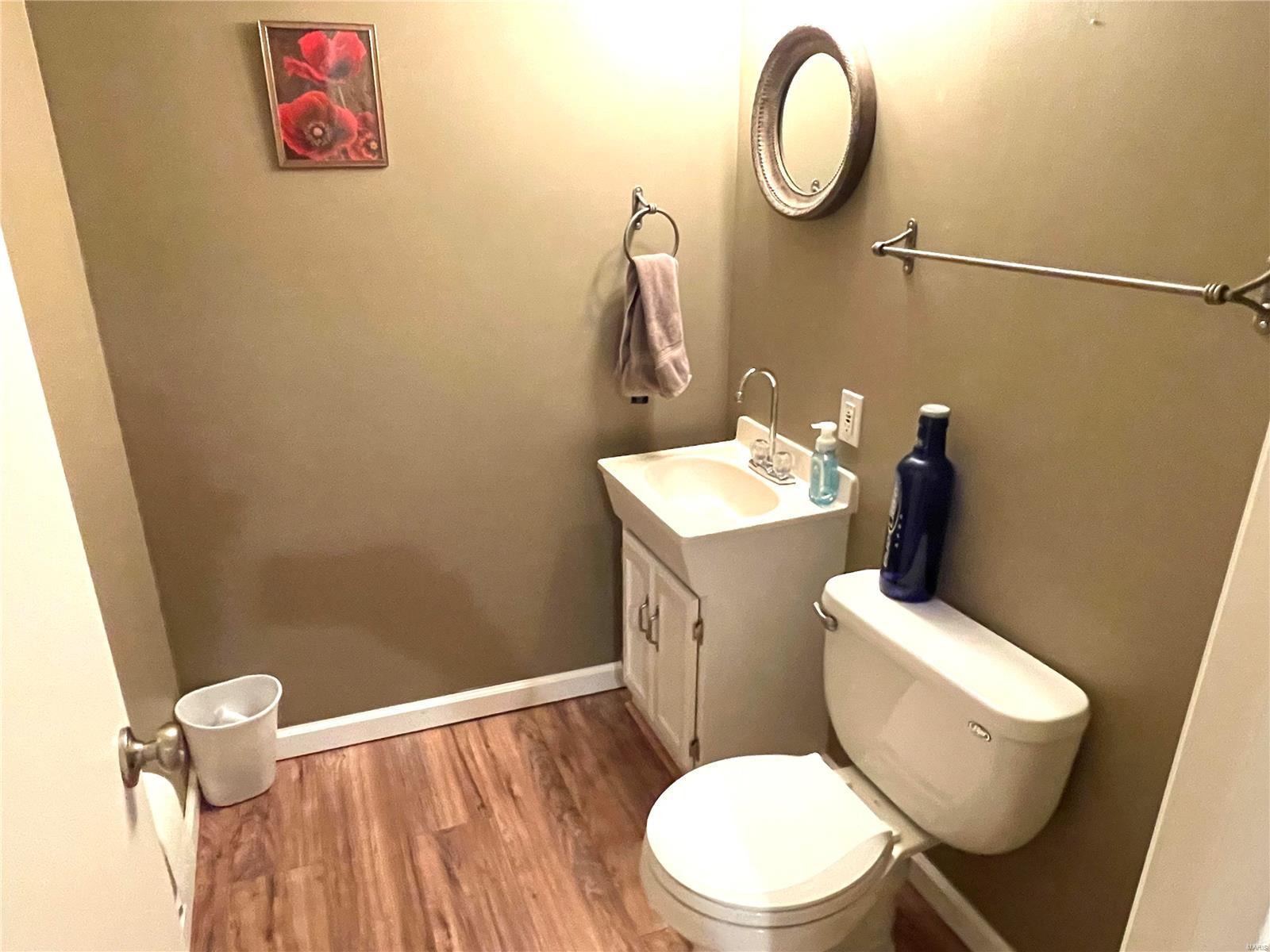 2371 Crestline Drive