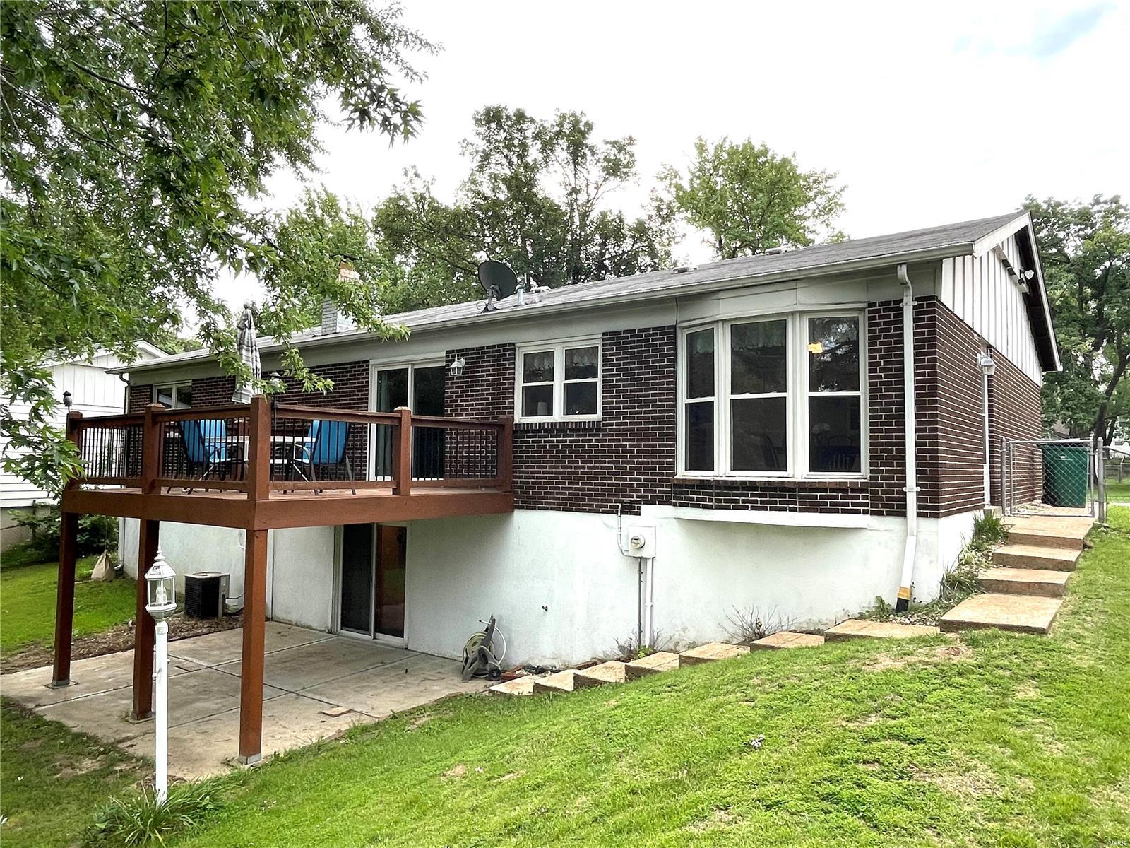 2371 Crestline Drive
