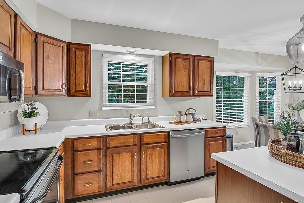 955 Hannafield Court
