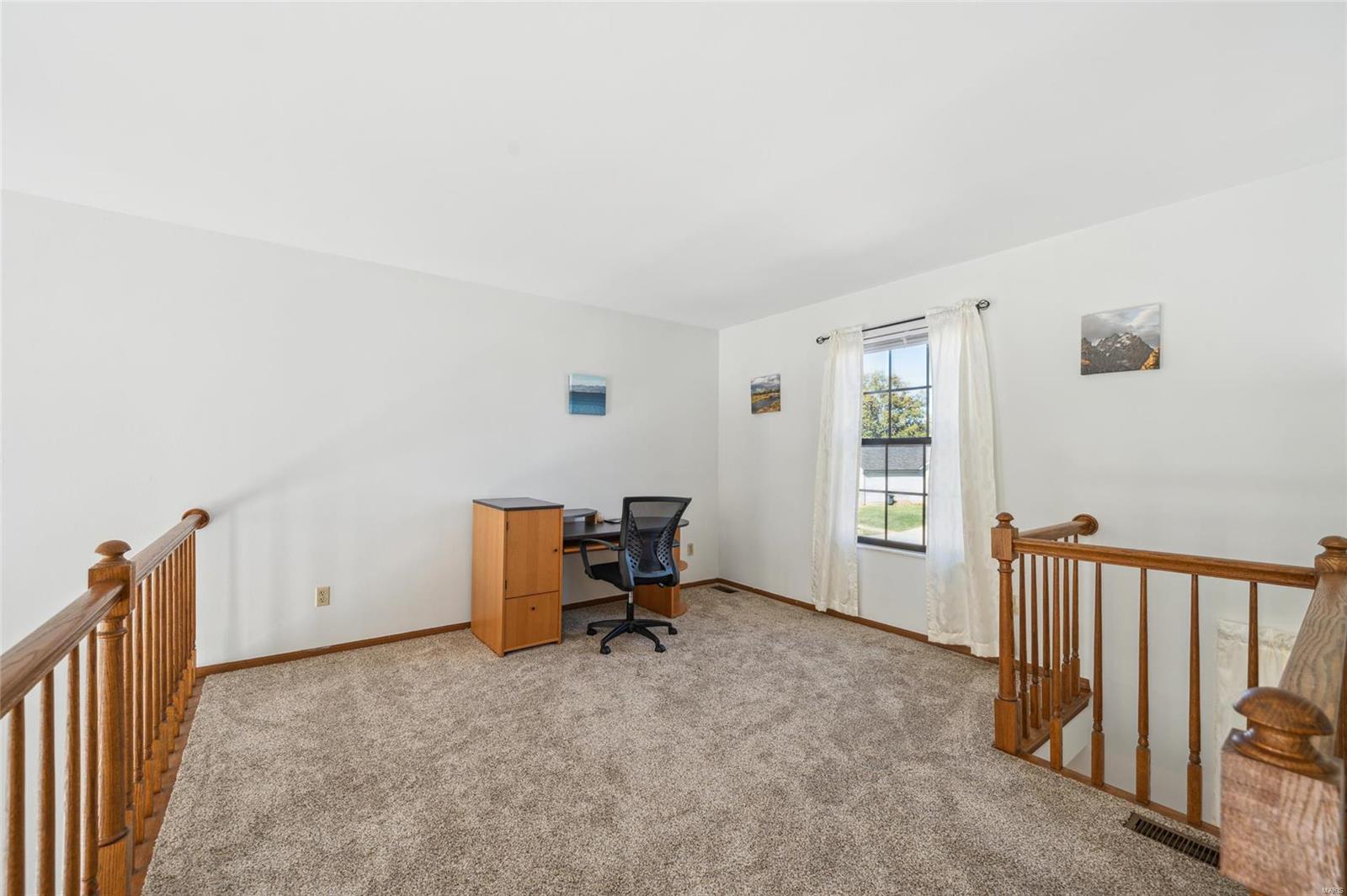942 Oakwood Farms Lane