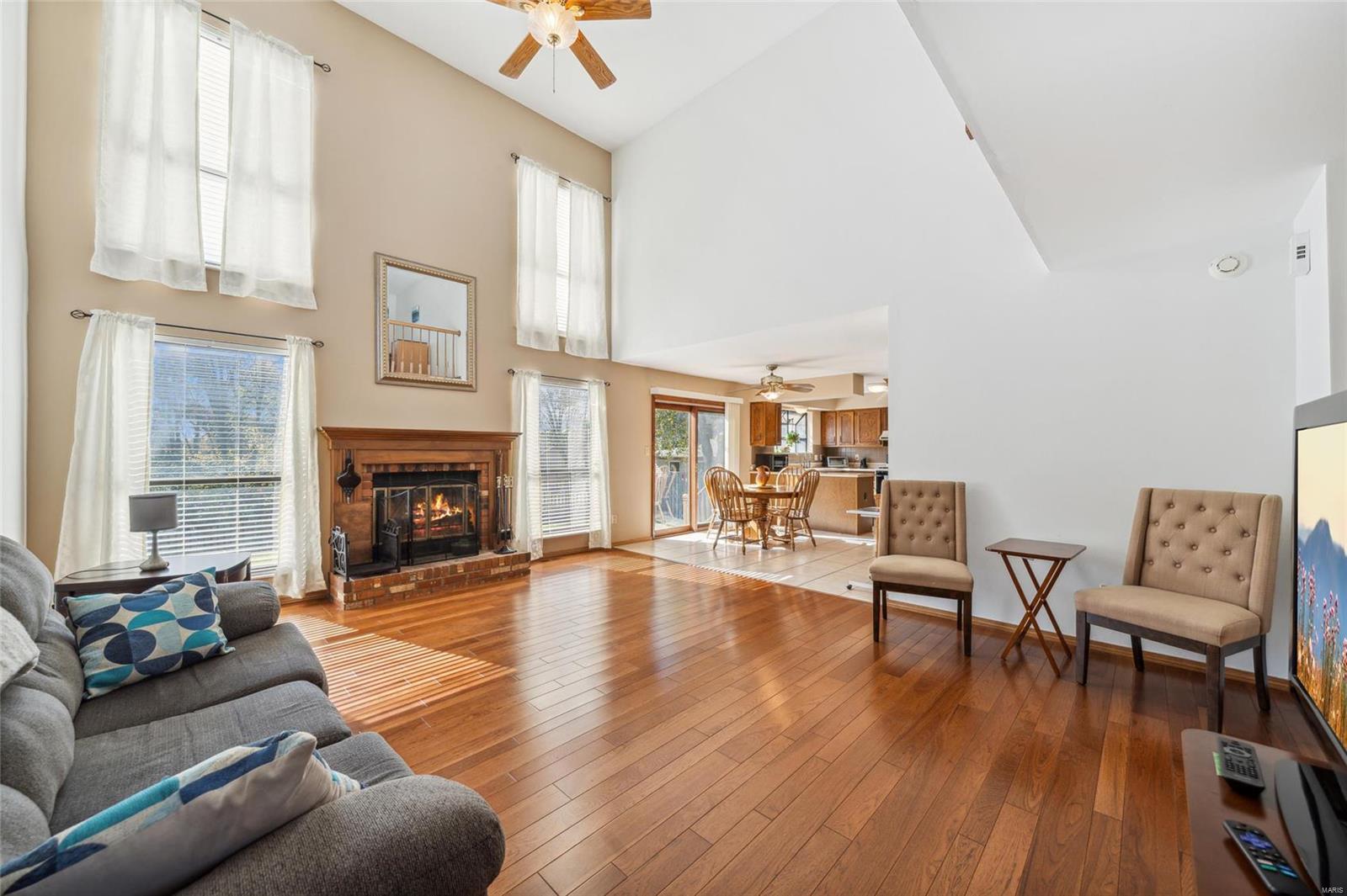 942 Oakwood Farms Lane
