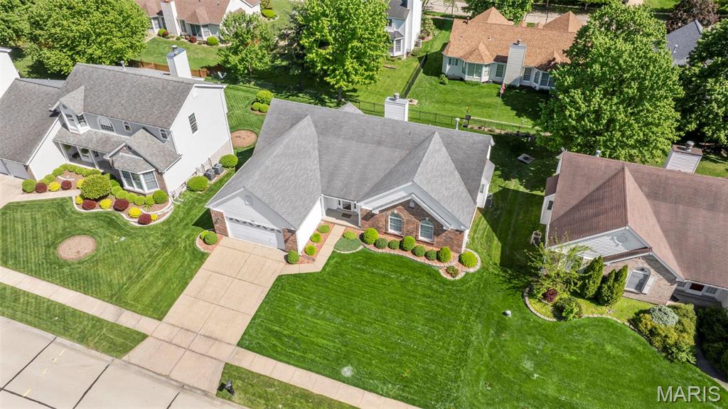 10 Thrasher Court
