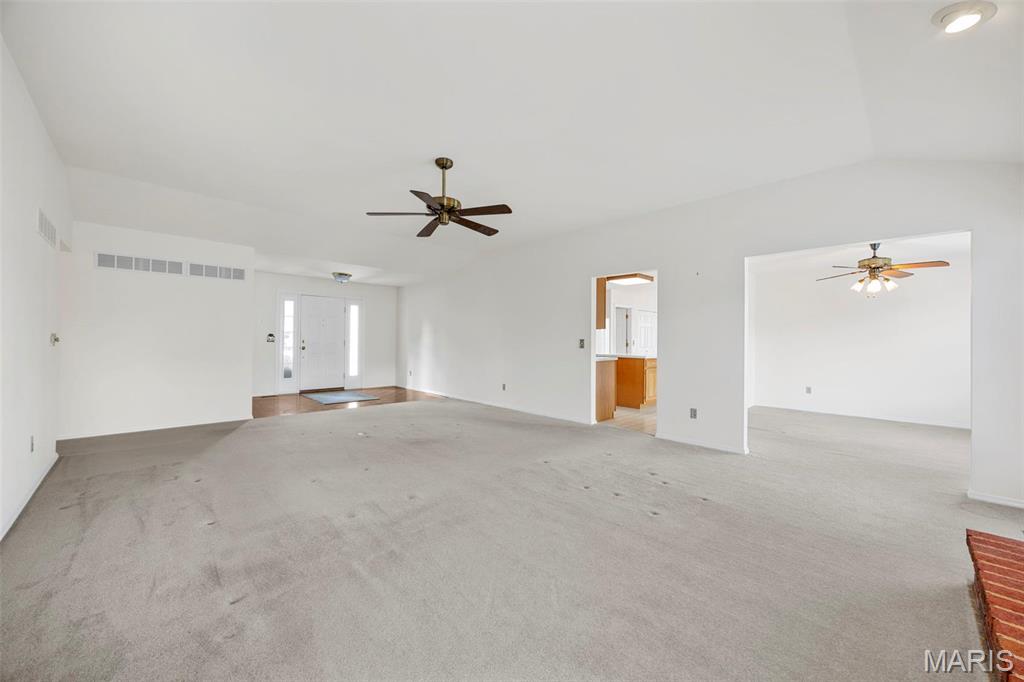 10 Thrasher Court