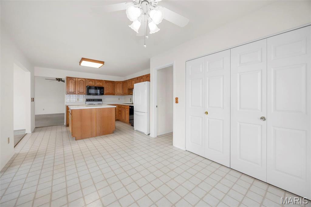 10 Thrasher Court