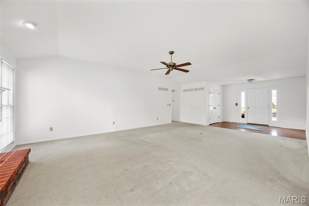 10 Thrasher Court