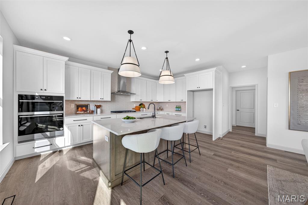 1 Country House Court